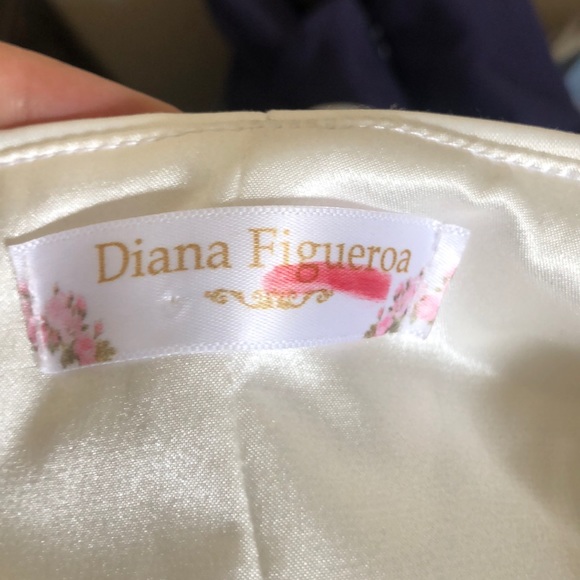 Ivory soft satin high low embroidered wedding - Picture 8 of 8